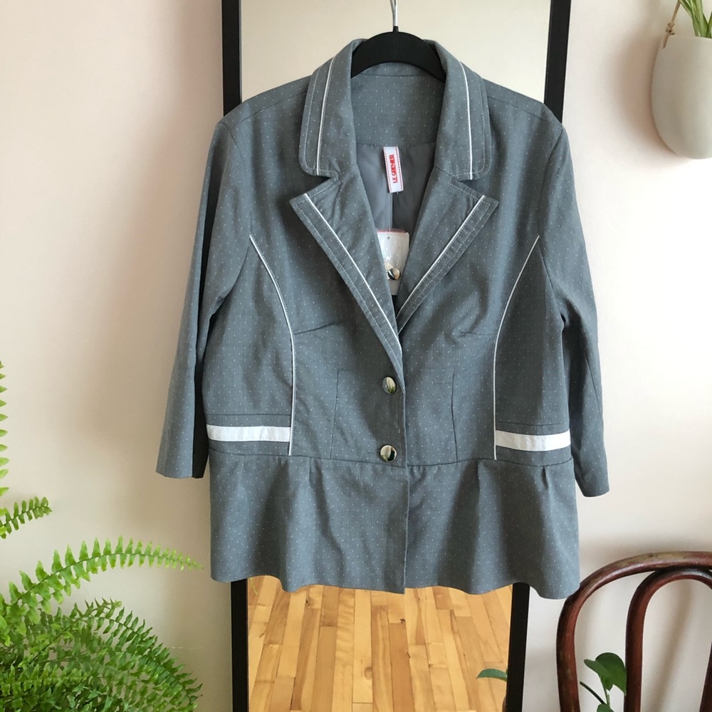 NWT Gray-Blue w/ White Swiss Dot Blazer